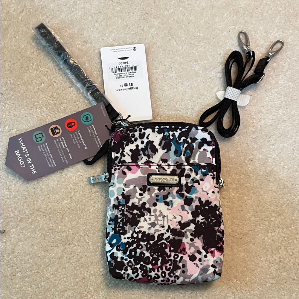 Baggallini Abstract Print Phone Case